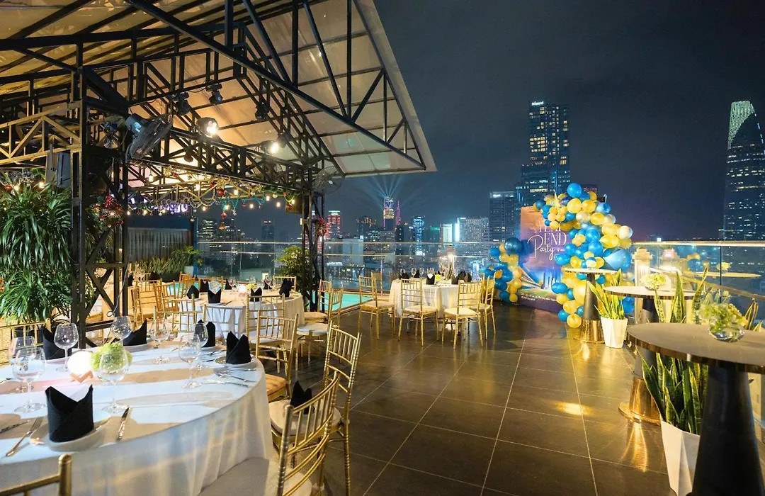 Winsuites Saigon Hotel - Complimentary Afternoon Tea & Refreshments-1